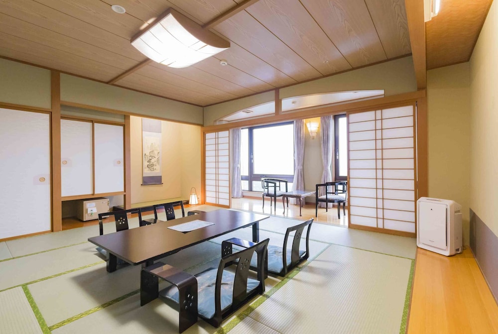 Hotel Morinokaze Ousyuku 47/49