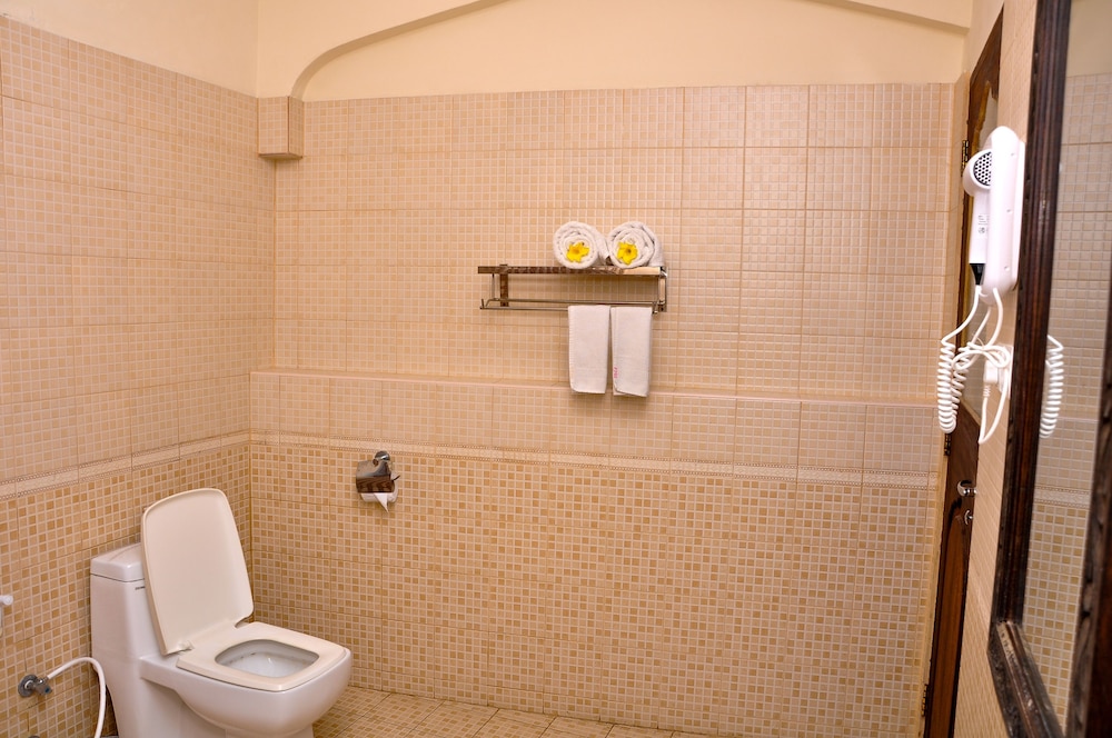 Forodhani Park Hotel 47/50