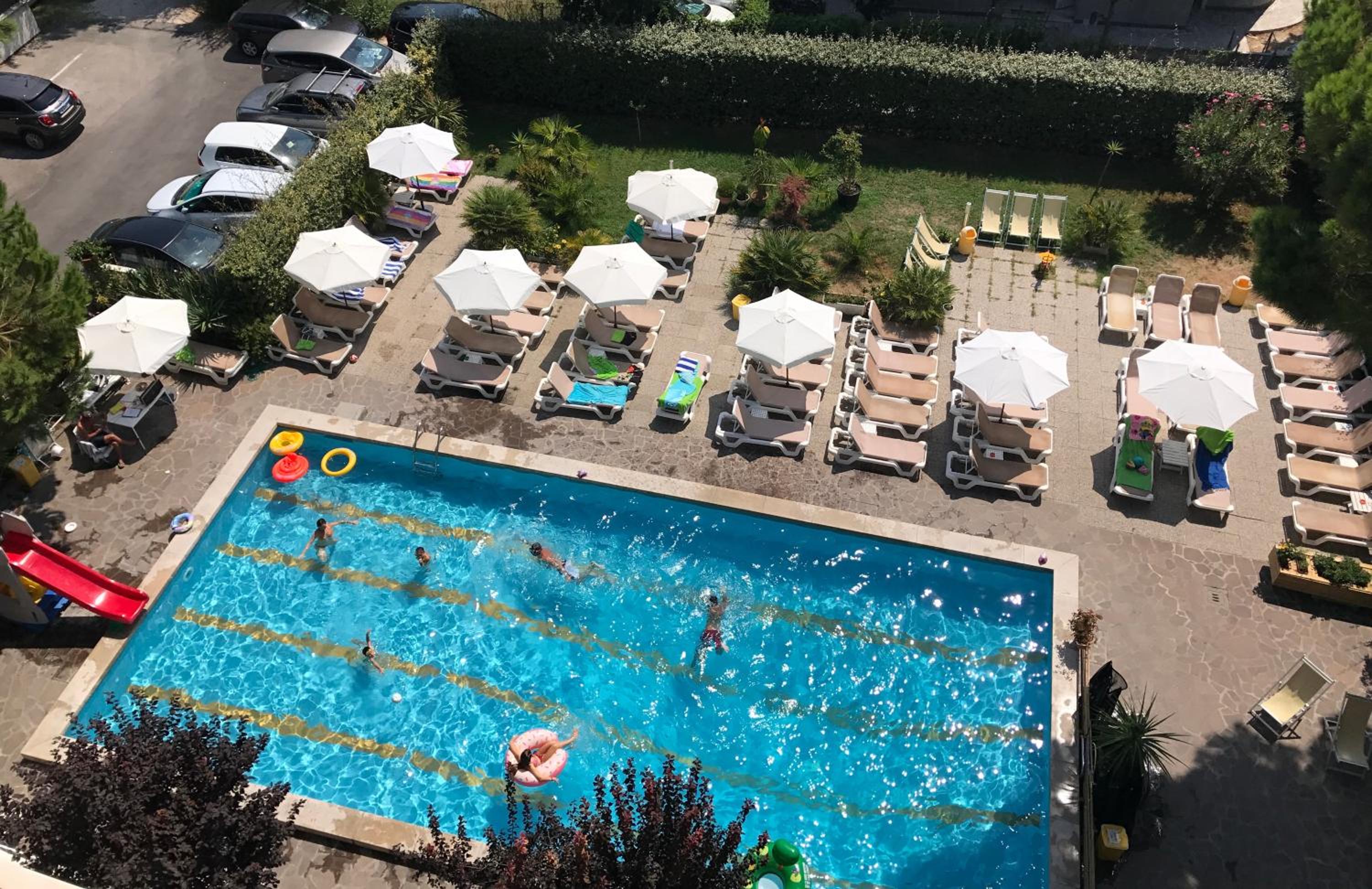 Hotel Lotus 26/50
