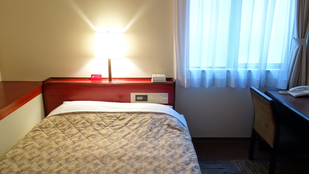 ROOM, DOUBLE BED