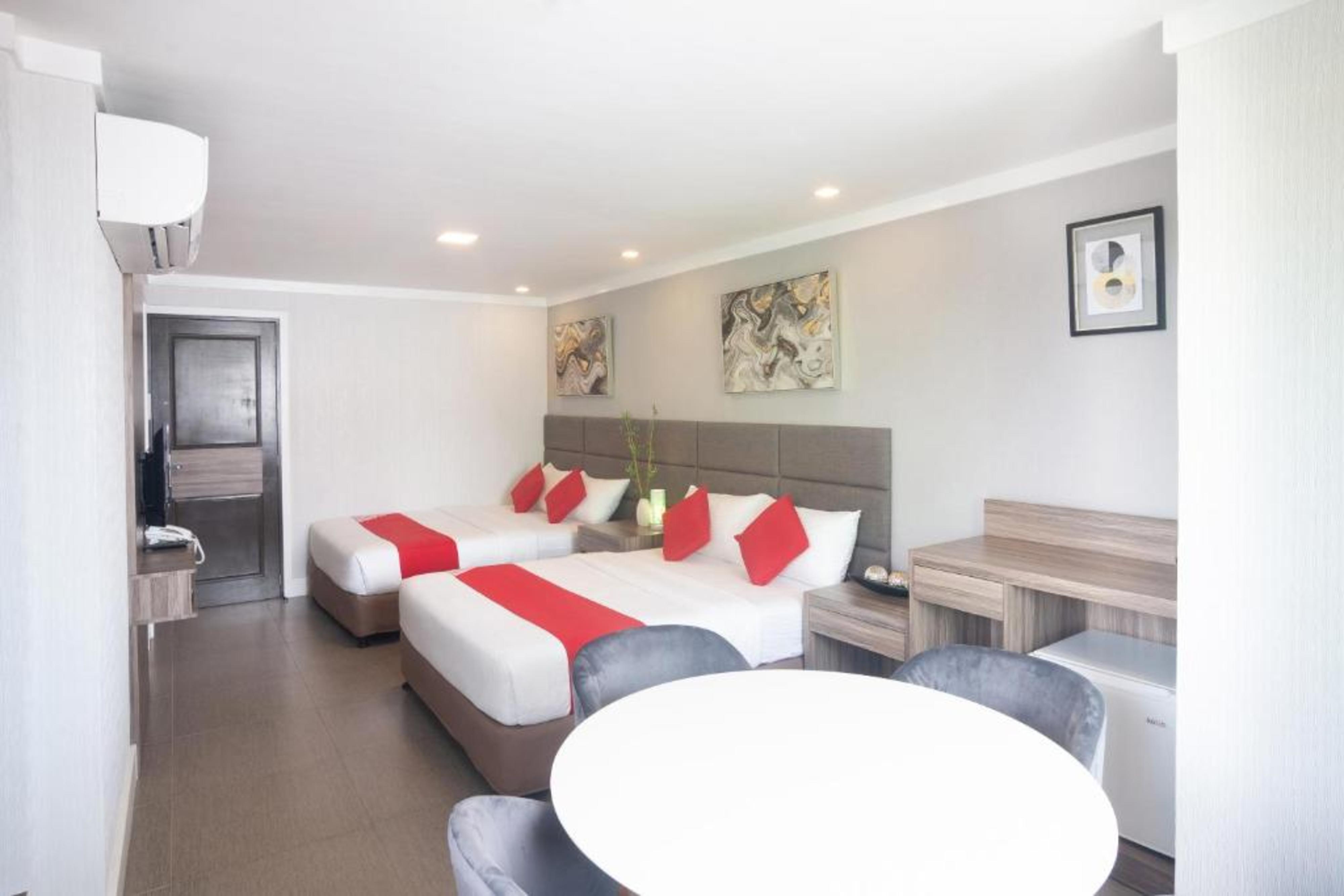 Anika Suites 27/39