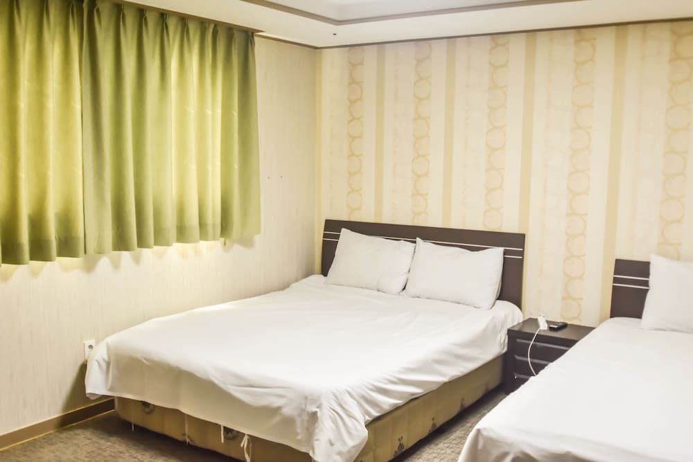 Olle Tourist Hotel 8/40