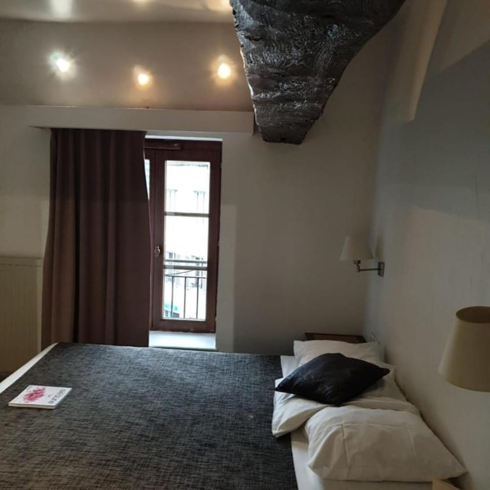 Hotel Athanor 30/46