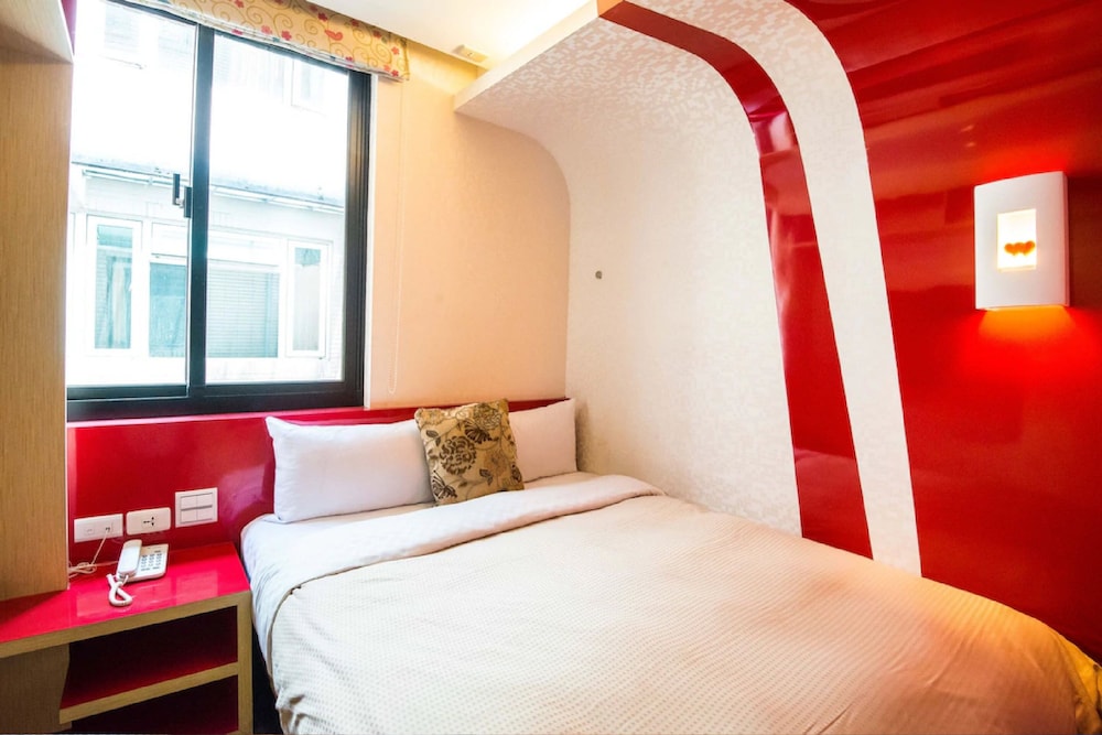 Lio Hotel Ximen 12/25