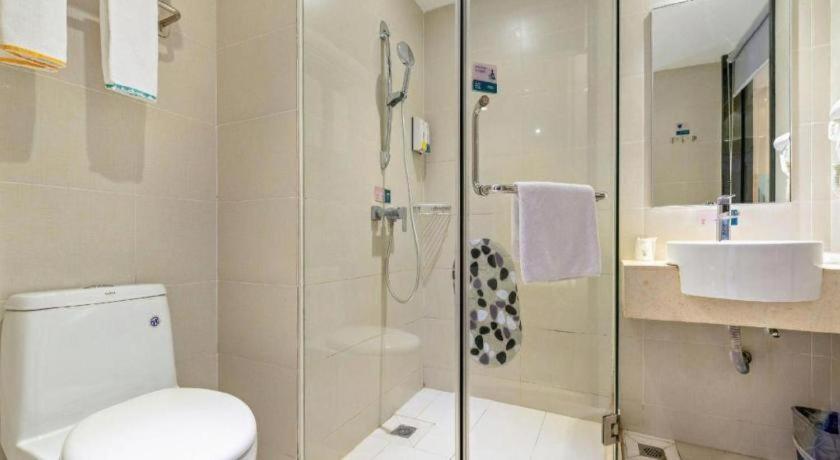 City Comfort Inn (Guangzhou Zhongluotan Culture Square) 51/53