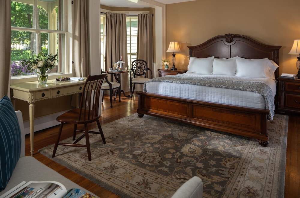 Landmark Inn 2/21
