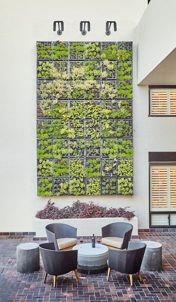 Portola Hotel Spa At Monterey Bay 30/44