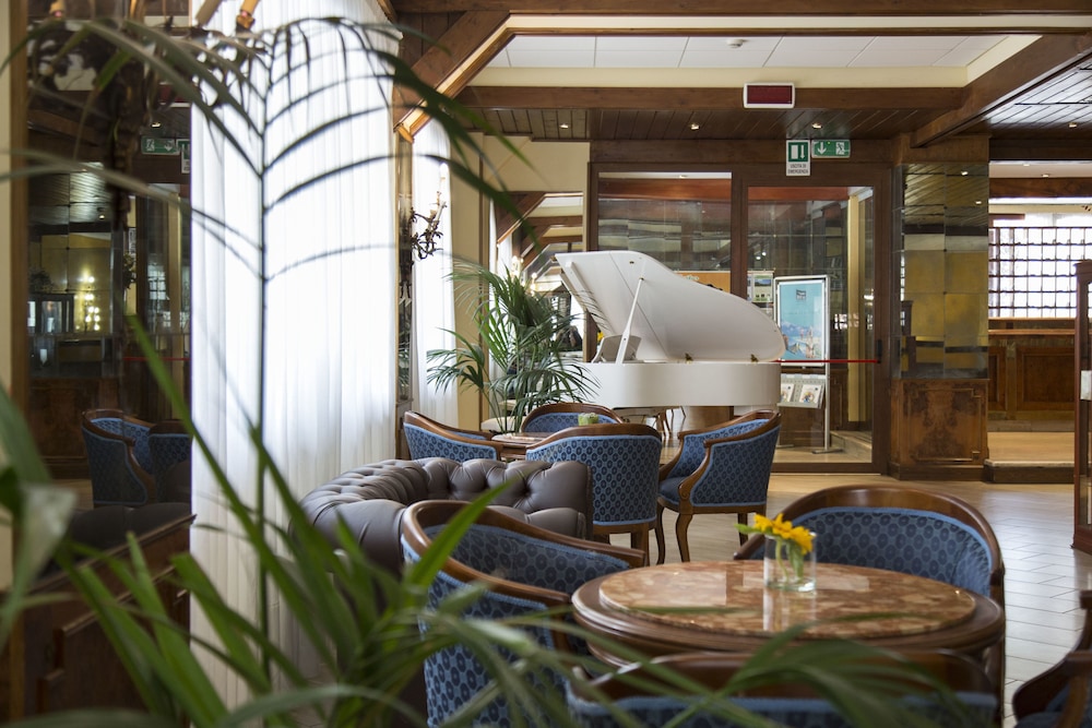 GRAND HOTEL DEL PARCO 48/62