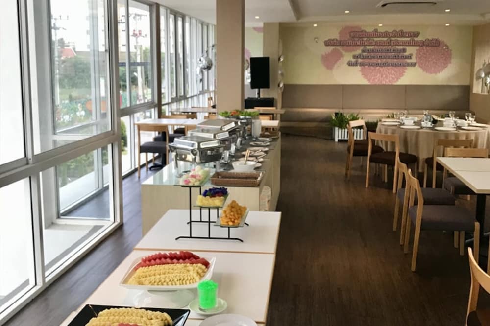 PAEVA LUXURY SERVICED RESIDENCE 33/48