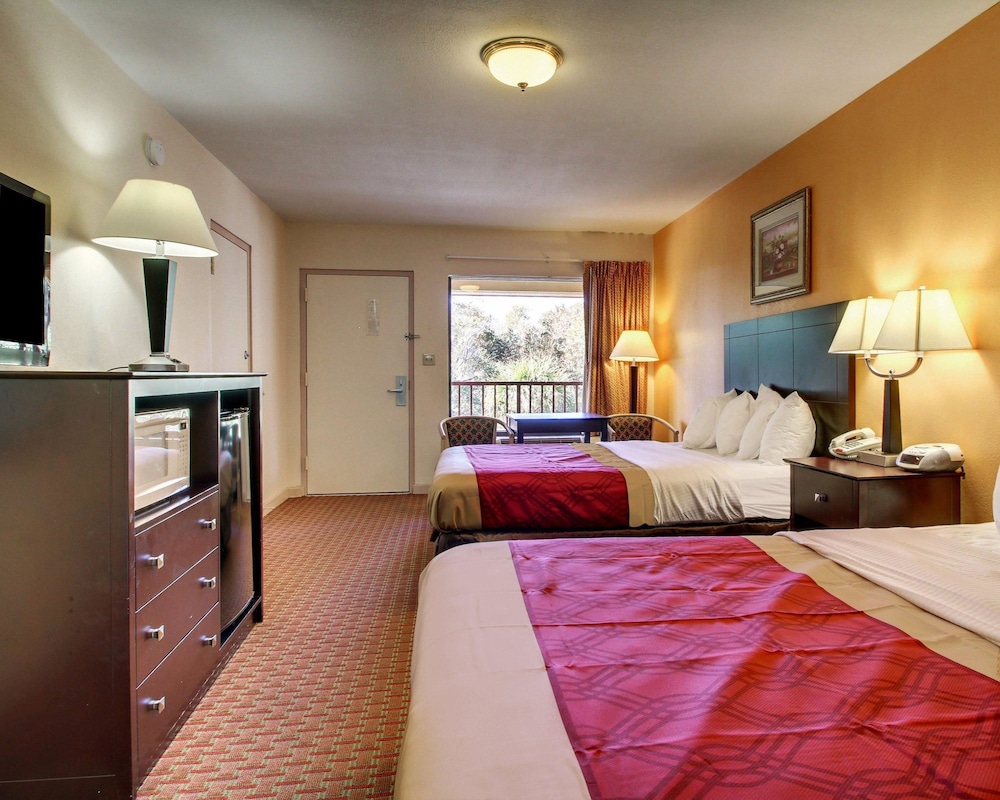 Twin Star Lodge Ex Econo Lodge Biloxi Beach North 16/33