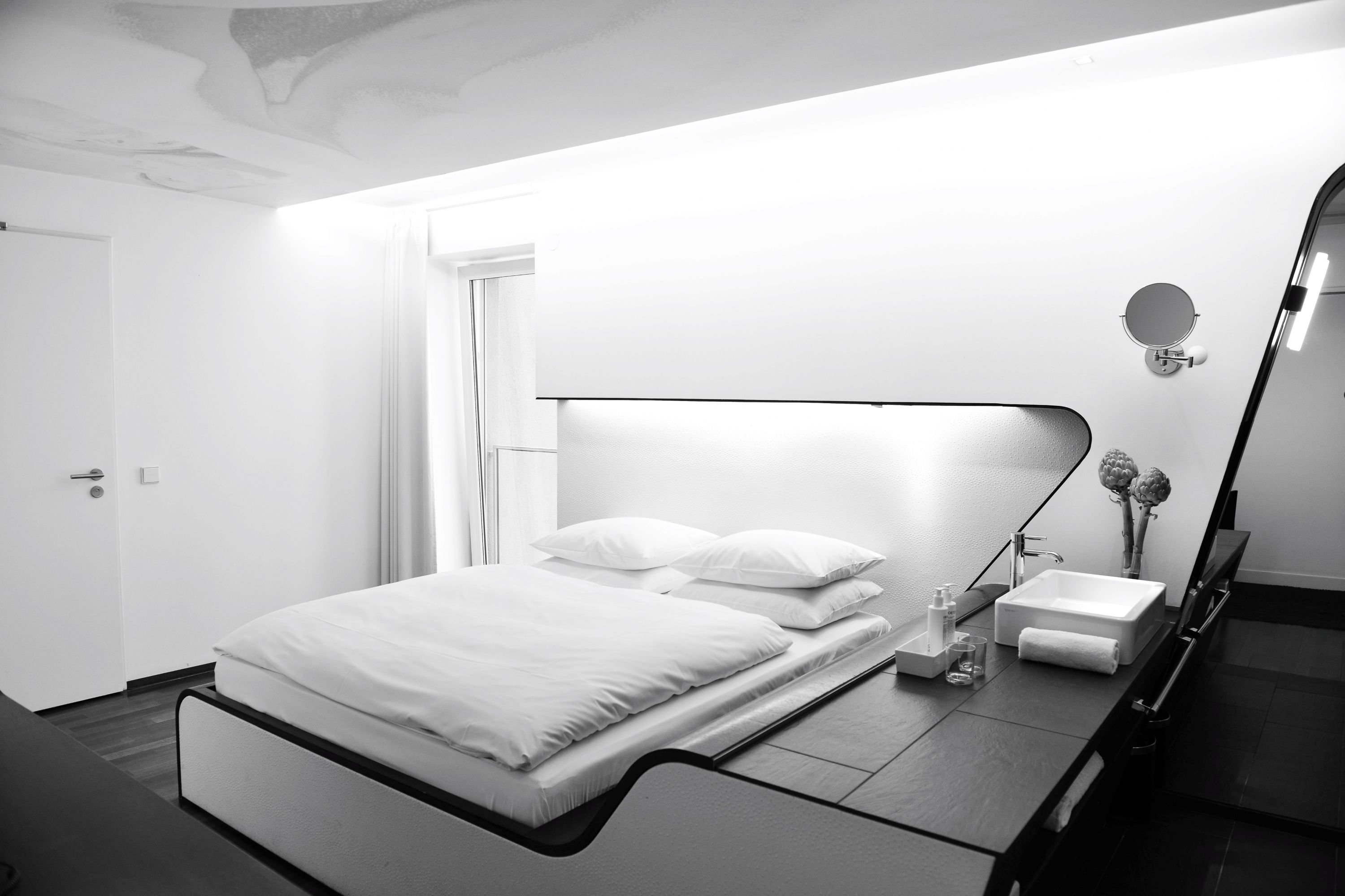 Hotel Q 10/71