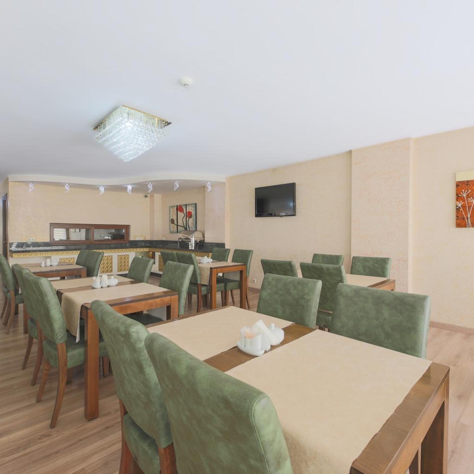 Hostapark Hotel 36/48