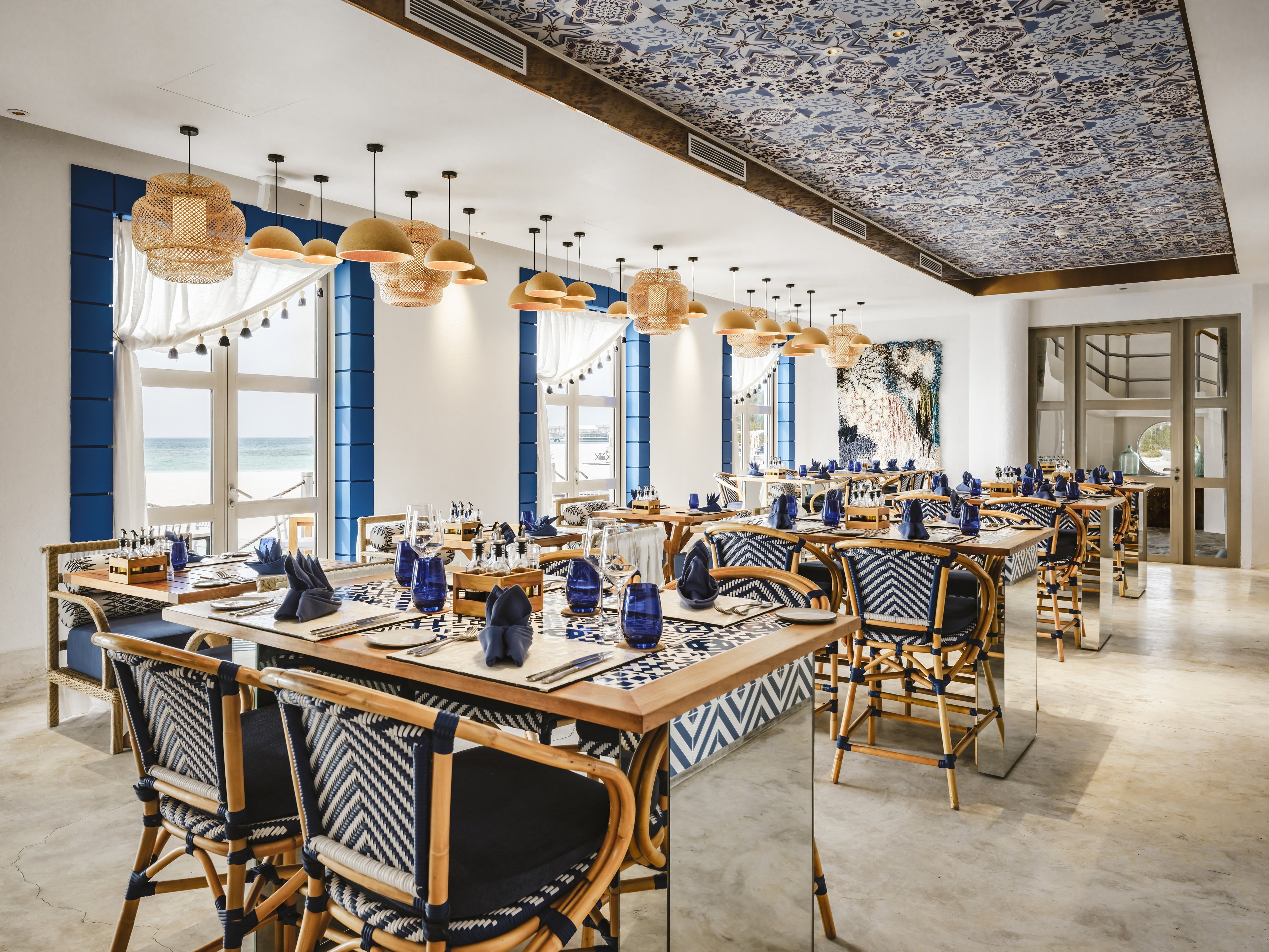 Intercontinental Hotels Maldives Maamunagau Resort 40/55