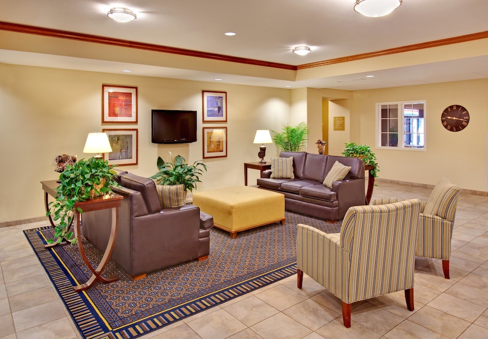 CANDLEWOOD SUITES WILLISTON 59/77