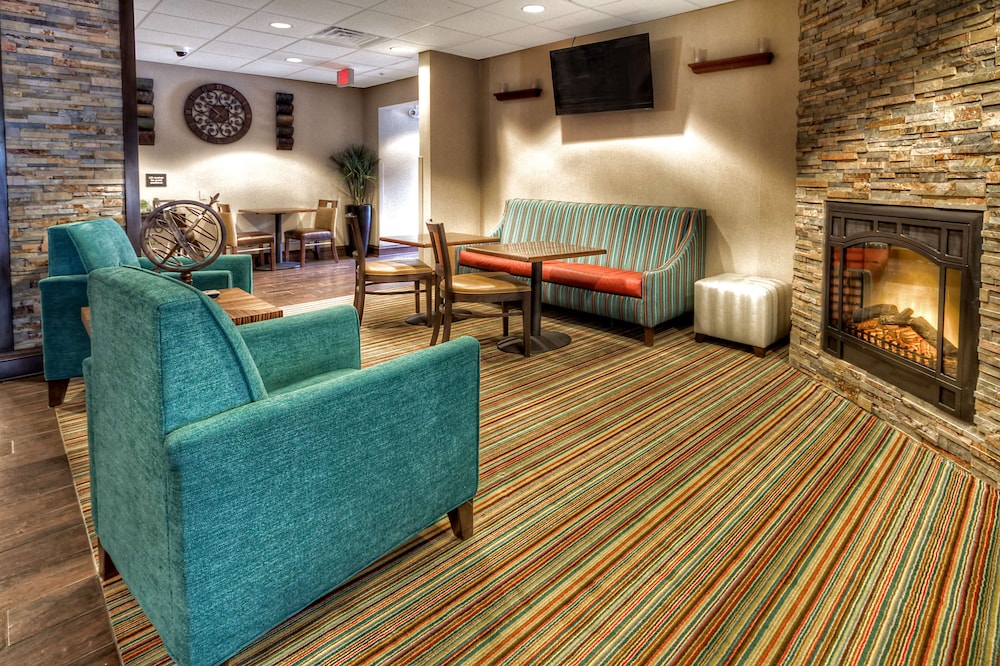 Hampton Inn Marion, NC 22/28