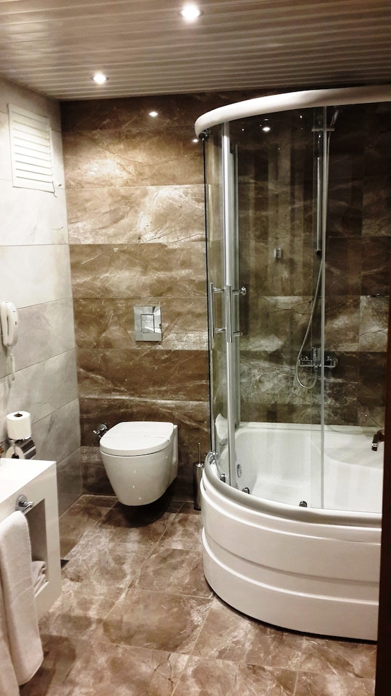Guleryuz Hotel 28/48
