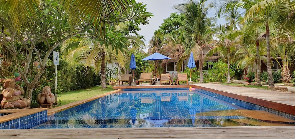 Isle Beach Resort 60/65