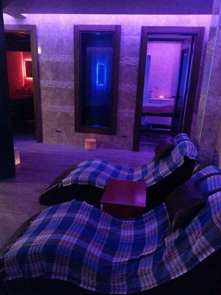 Lavinia Apart Hotel 30/66