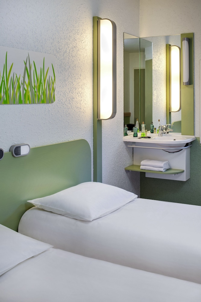 Ibis Budget Courbevoie Paris La Defense 1 23/72