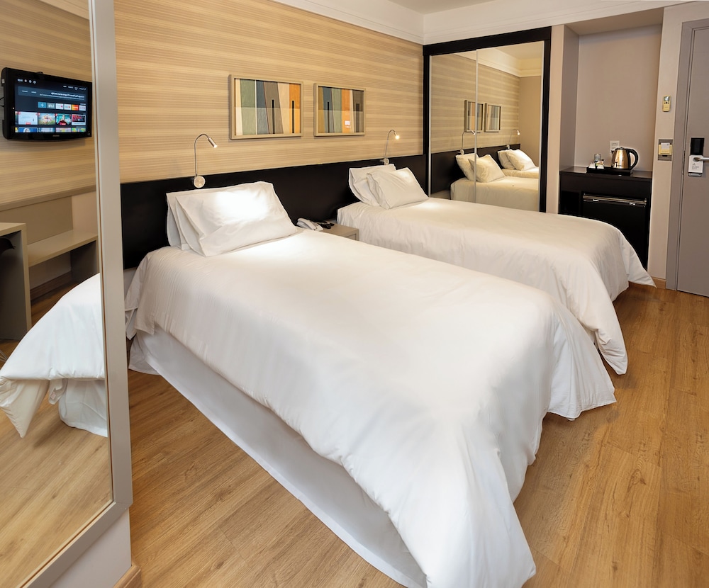 Max Plaza Hotel 17/51