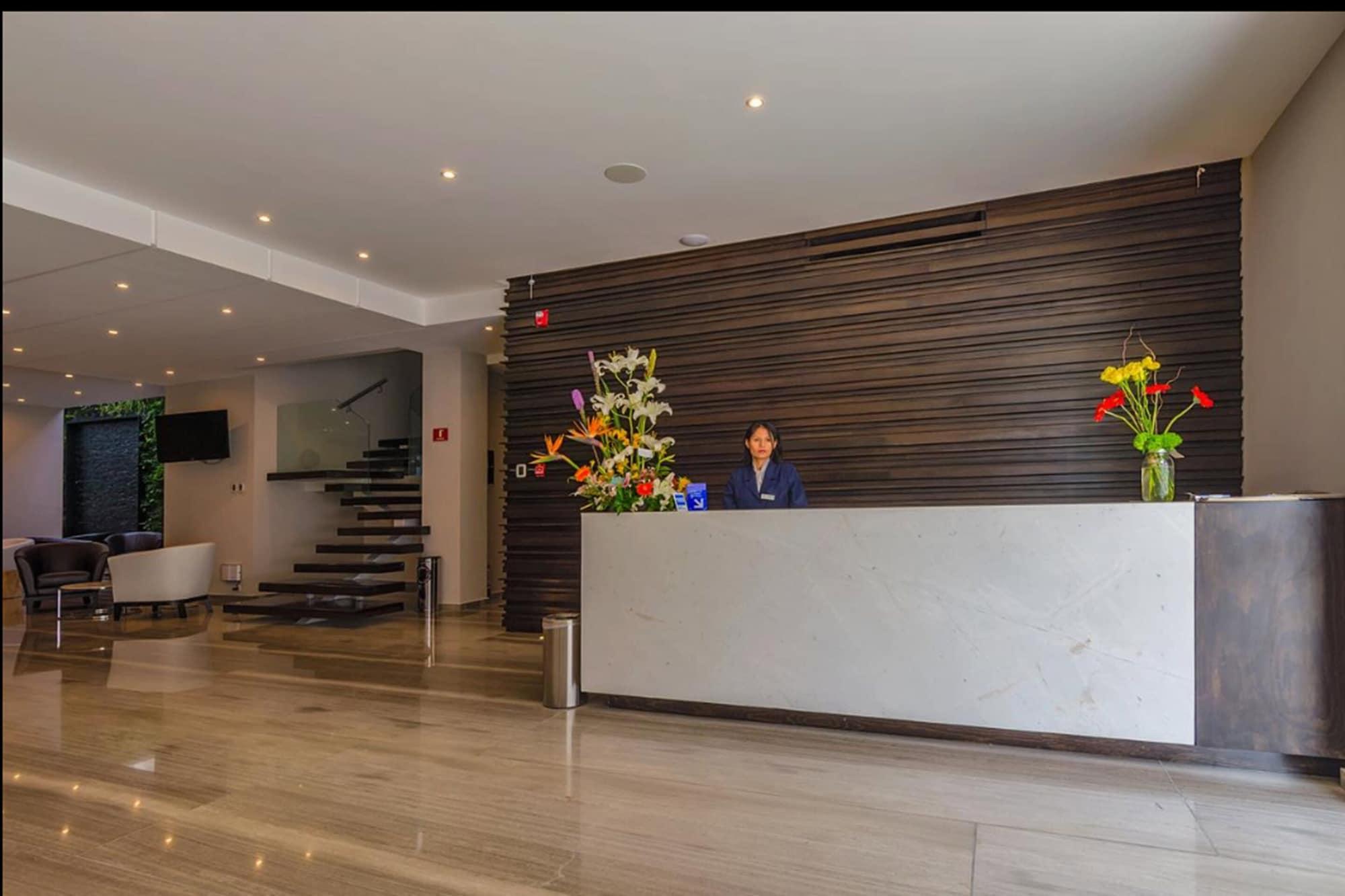 Hotel Zenith 4/67