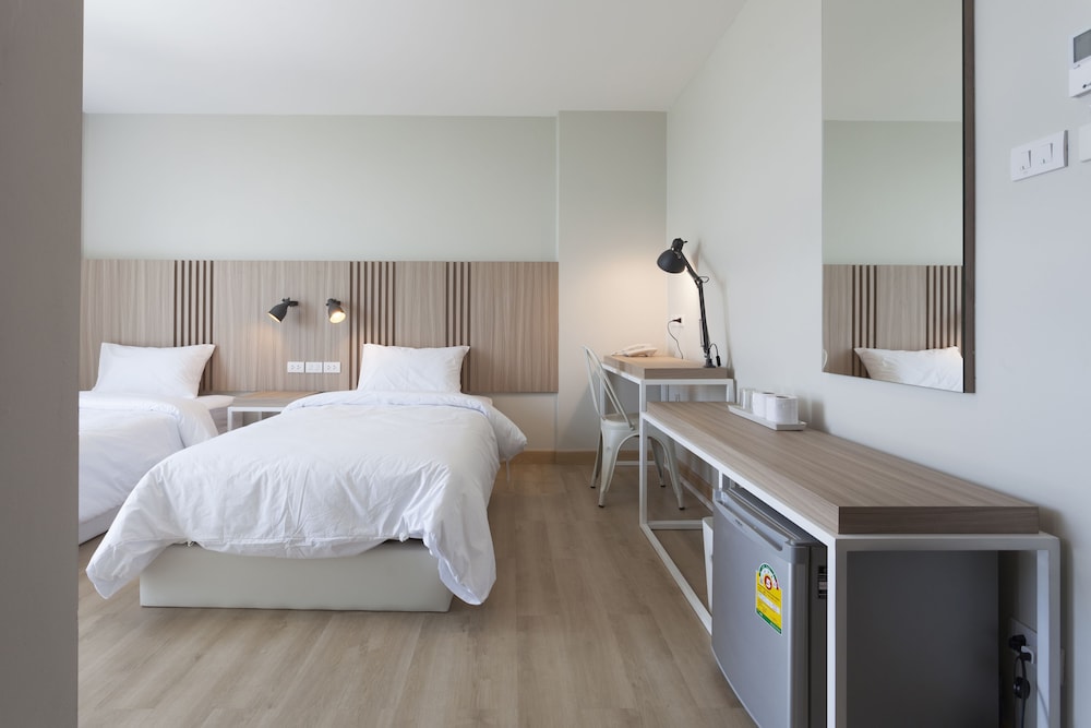 Easy Hotel 2 18/49