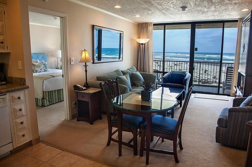 Inn At Spanish Head 29/50