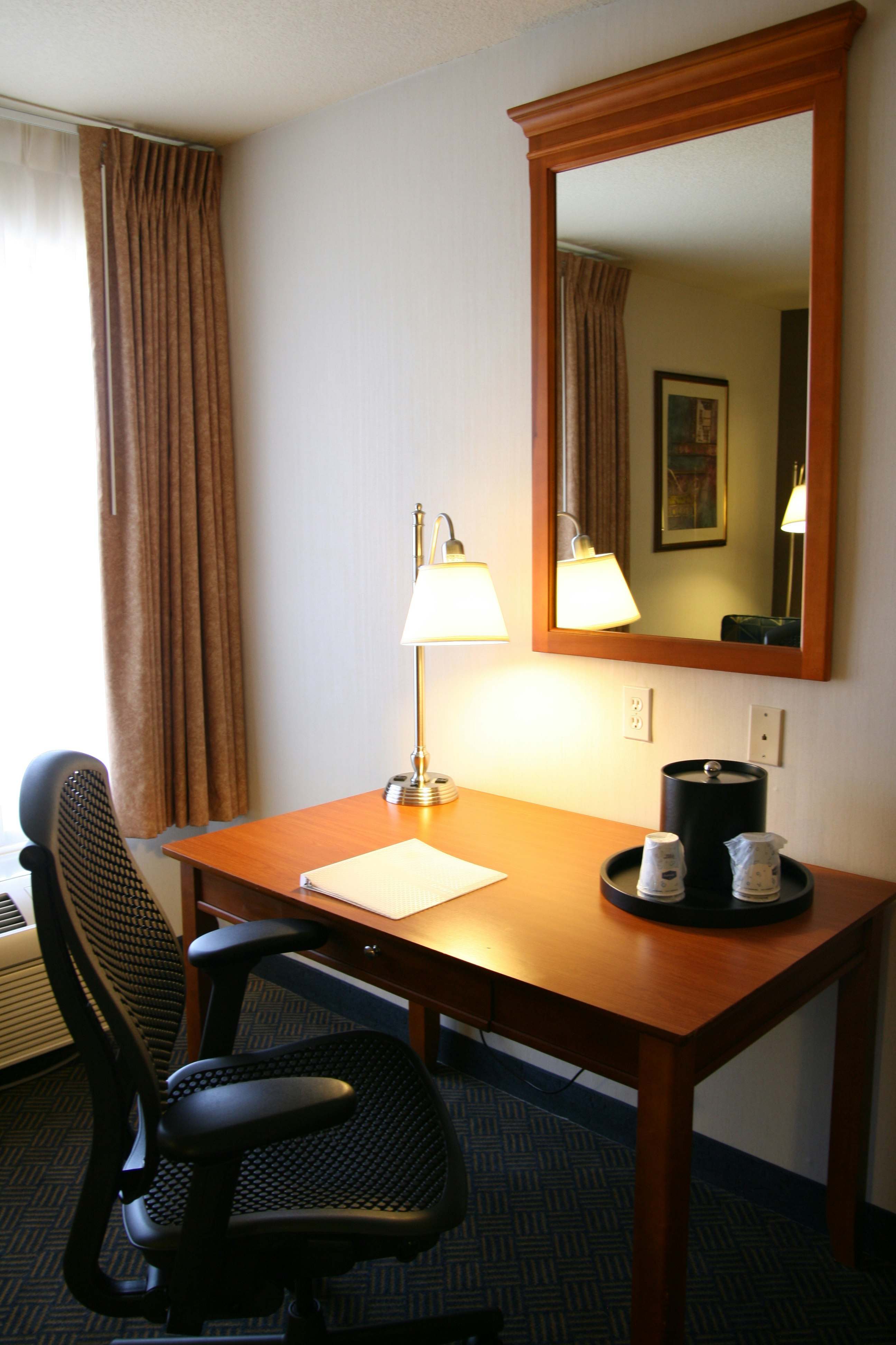 Hampton Inn San Marcos Ca 37/66