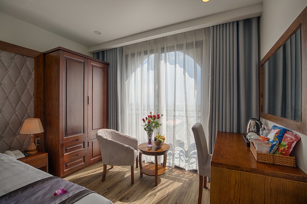 Royal Charm Hotel 40/57