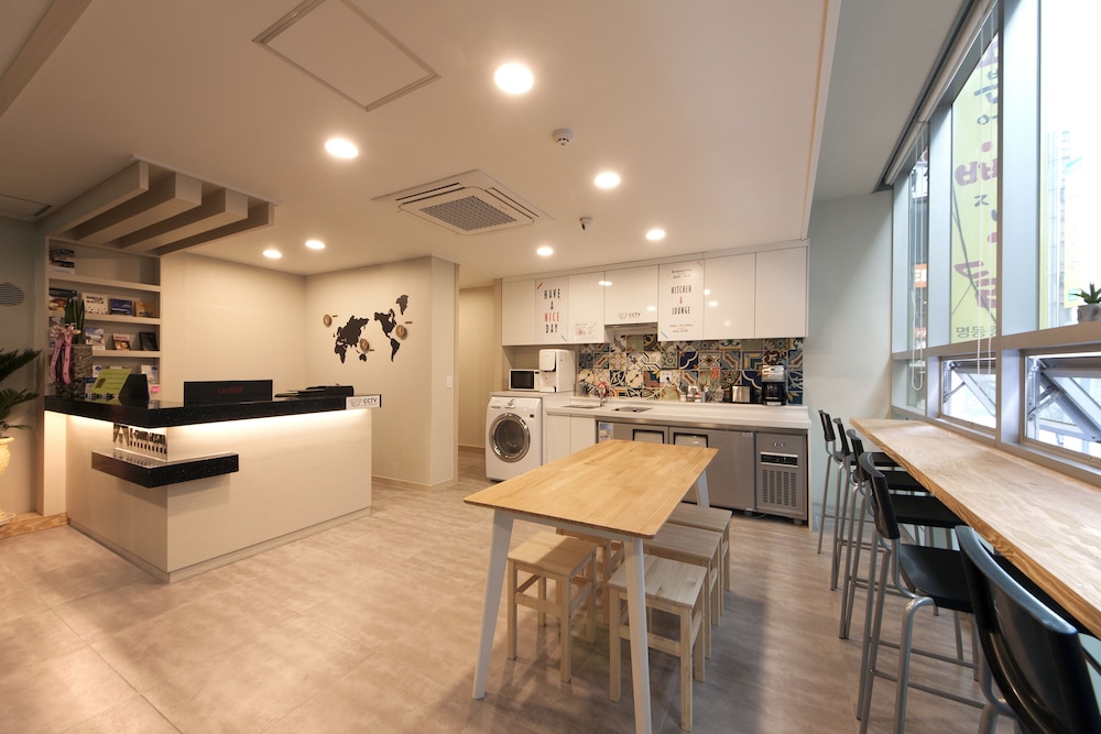 OYO Hostel Myeongdong 1 51/63