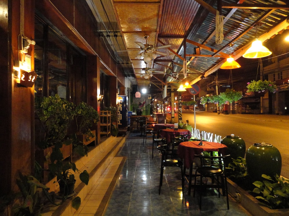 restaurant-cafeteria