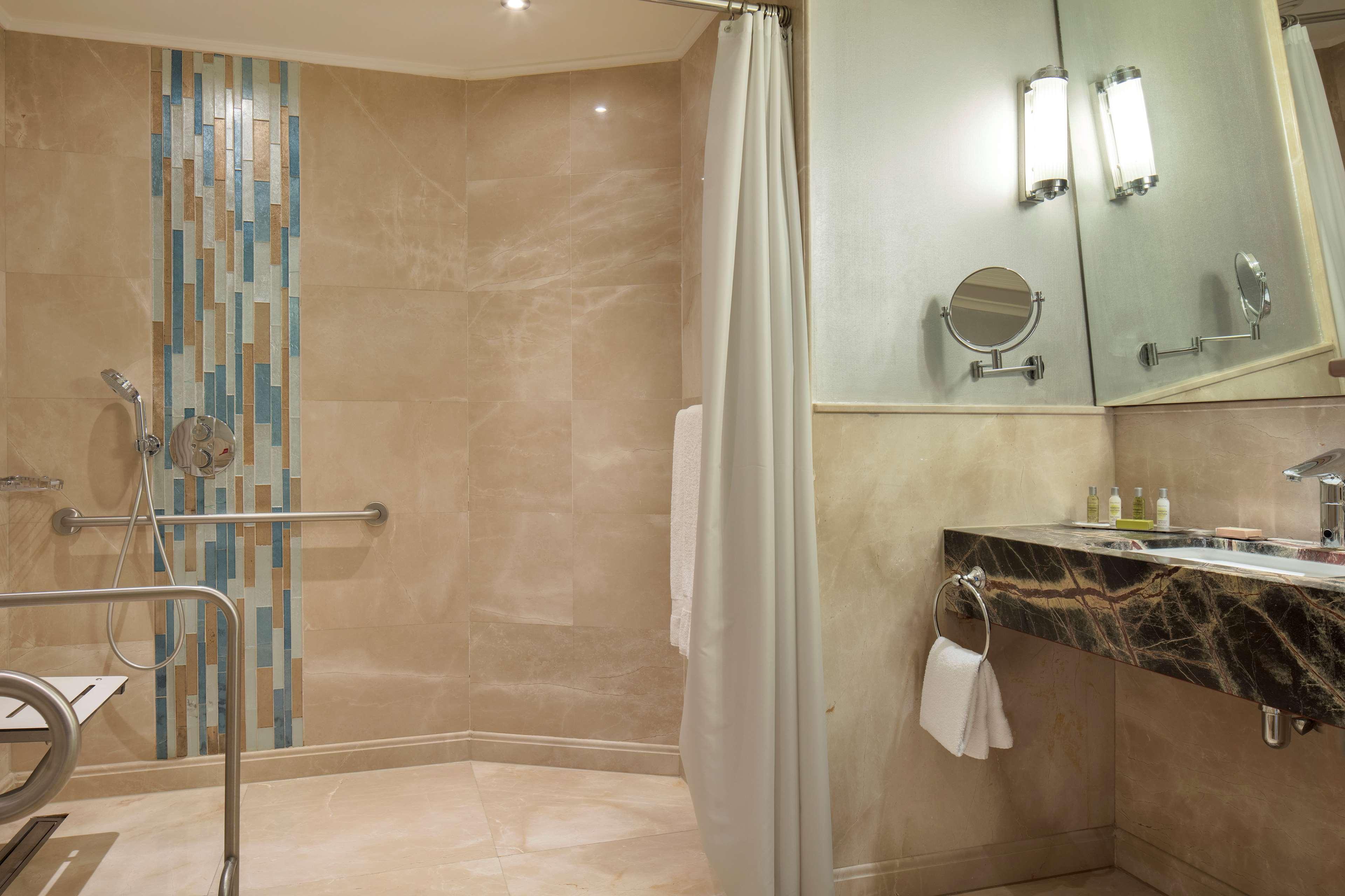 غرفة بسرير كينج، Hilton Bursa Convention Center & Spa 3/4