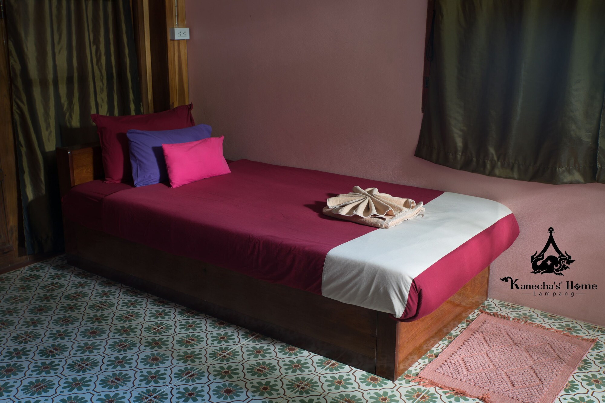 1 BEDROOM, HOUSE