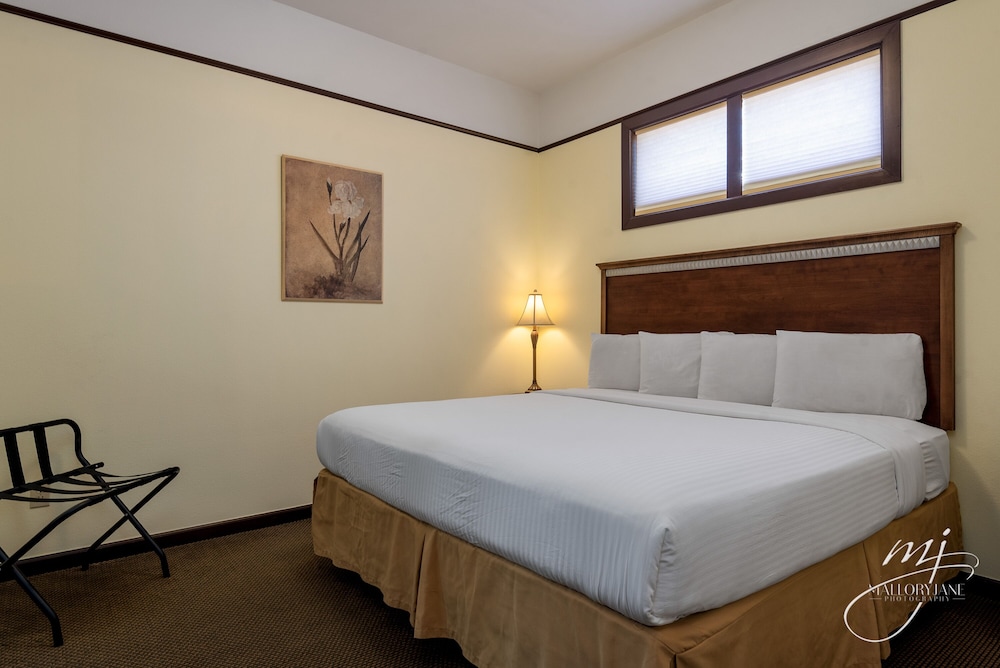River, Suite, King Bed
