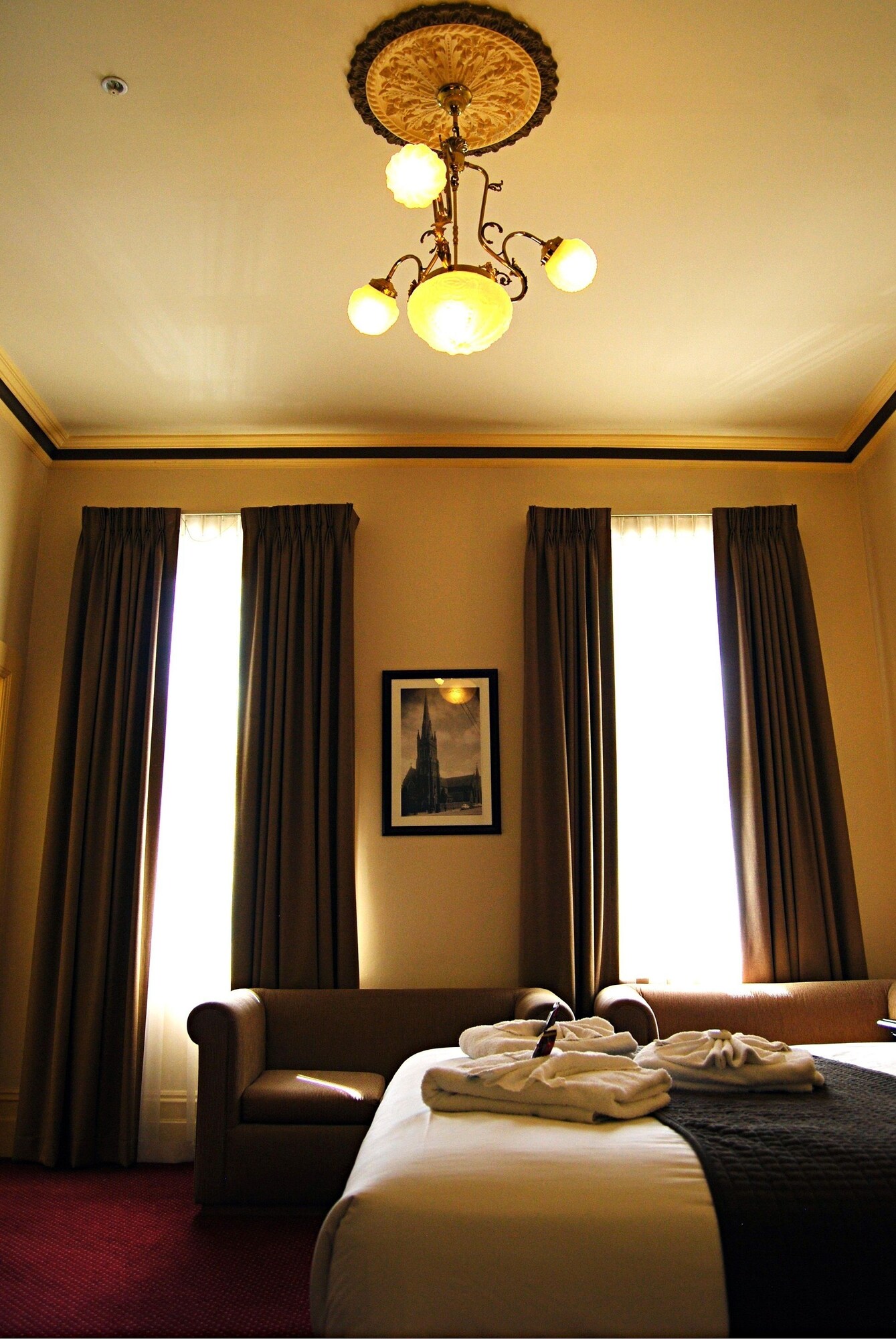 STANDARD, KING BED