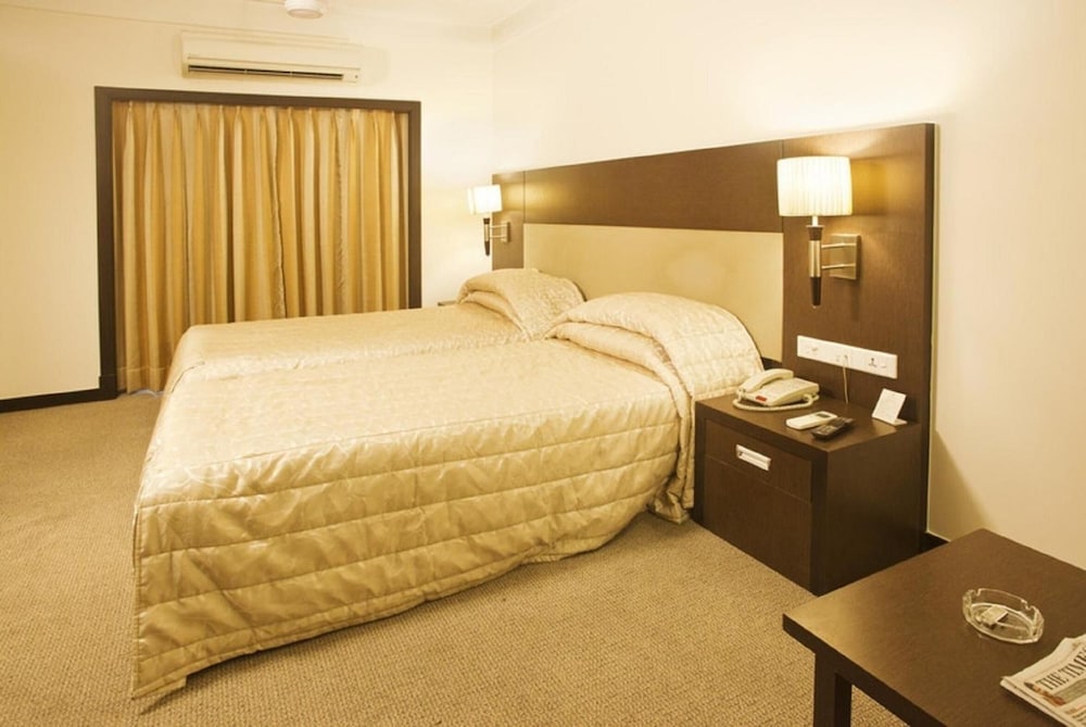 Silver Palace Hotel 15/24