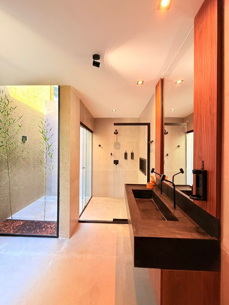 Naca Boutique Hotel 38/41
