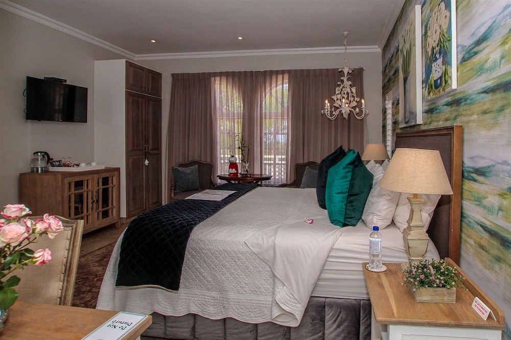 Sandals Guest House 32/77