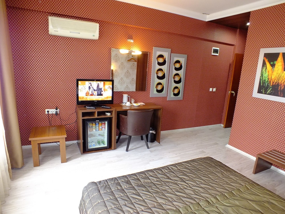Lifos Hotel 22/48