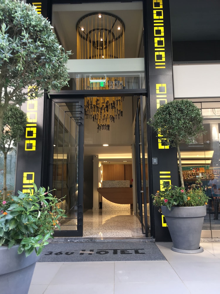 360 Degrees Pop Art Hotel in ATHENS