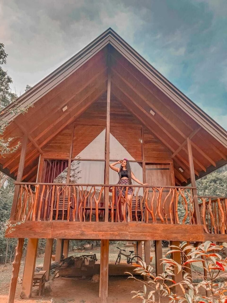 Kandy Cabana Eco Resort 1/36