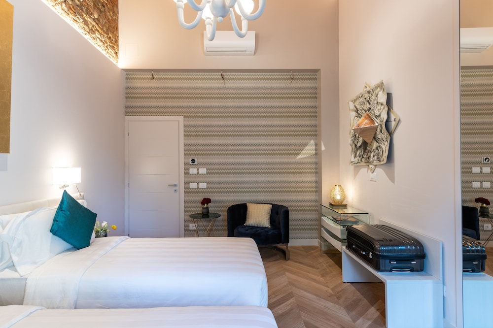 Kairos by Florence Art Apartments 12/74
