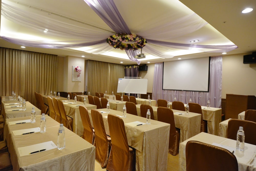 Fushin Hotel Taichung 50/57
