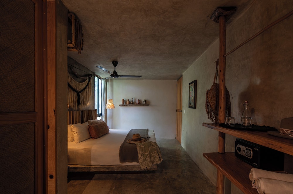 Casa Coyote Tulum 47/50