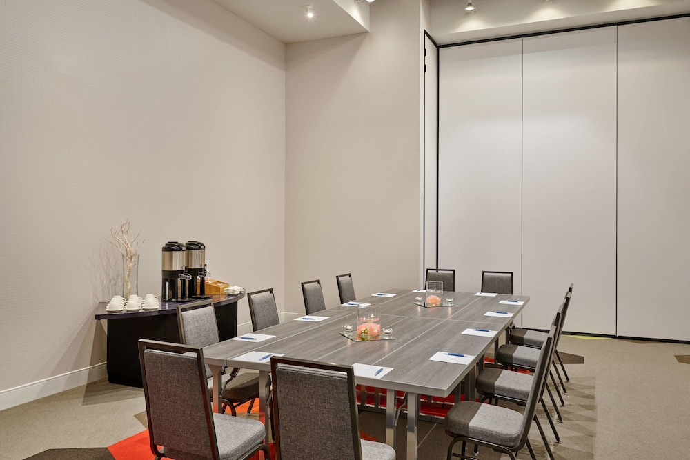 FOUR POINTS BY SHERATON DALLAS FORT WORTH AIRPORT NORTH 22/25