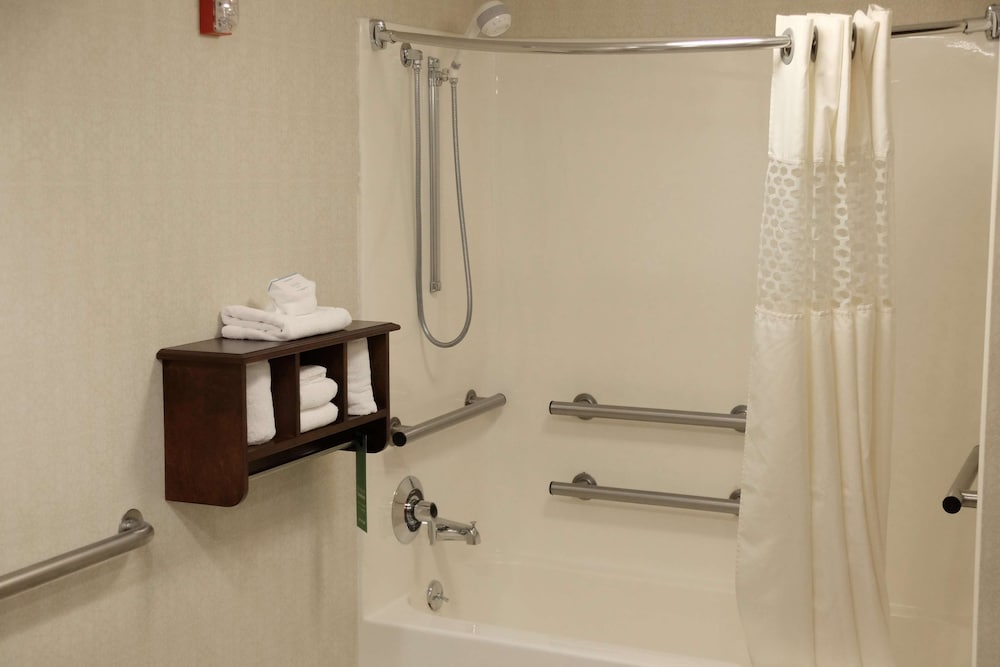 Hampton Inn Lima 28/73