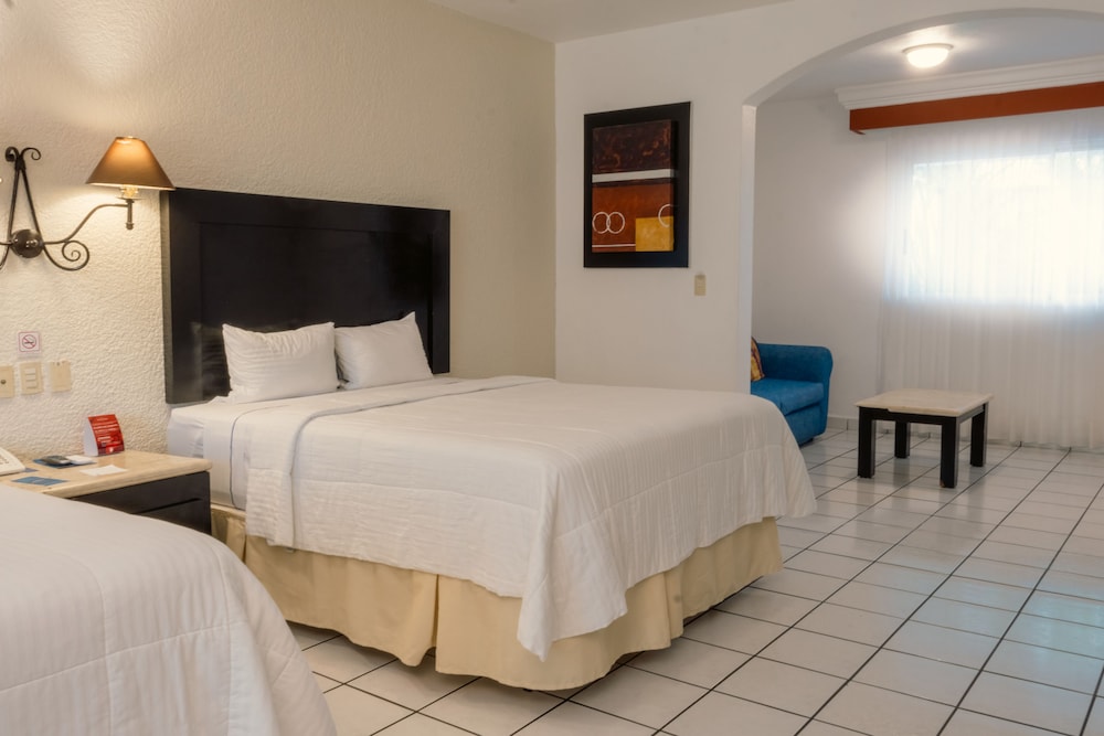 Hotel Maria Isabel 24/69
