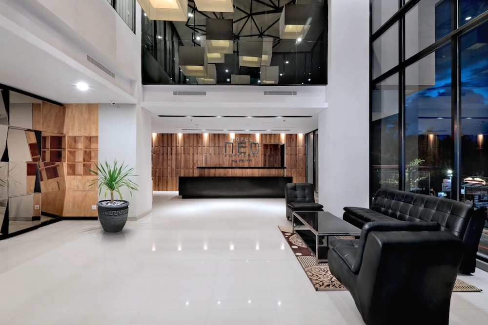 Lobby at Neo Gajah Mada, PONTIANAK