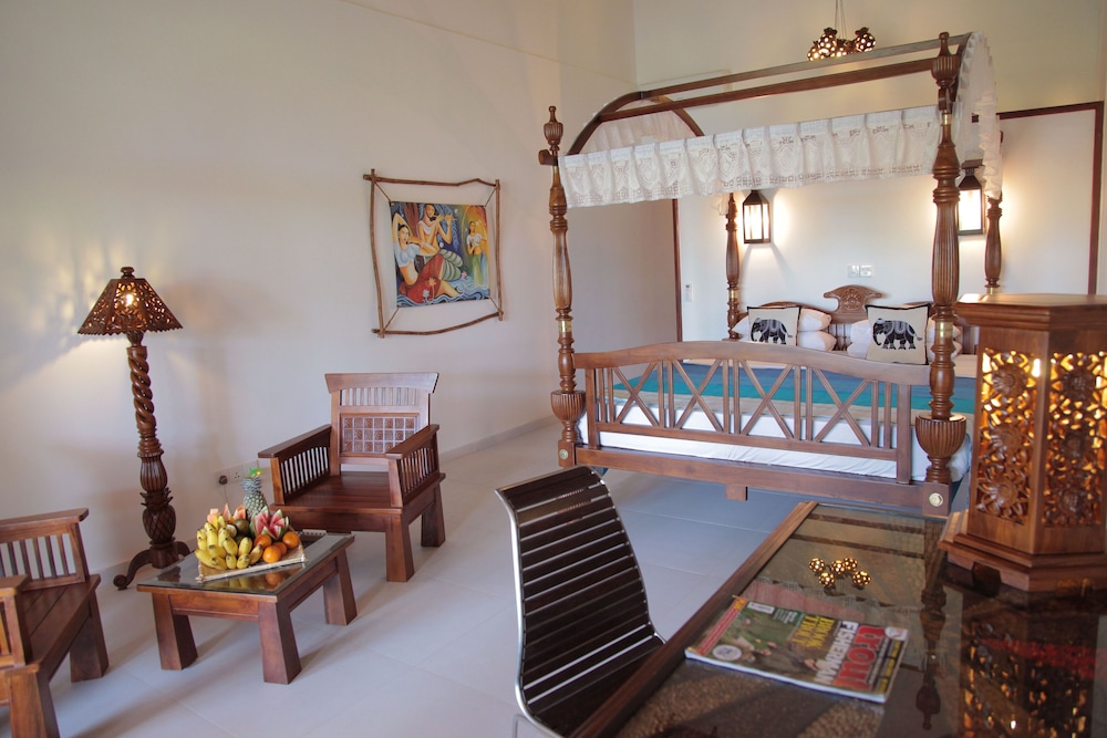 Wunderbar Beach Club Hotel 11/49