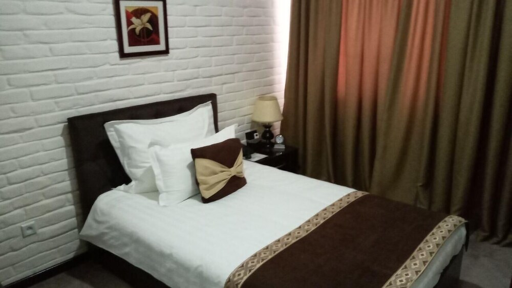Grand Hotel Zarafshan 16/50